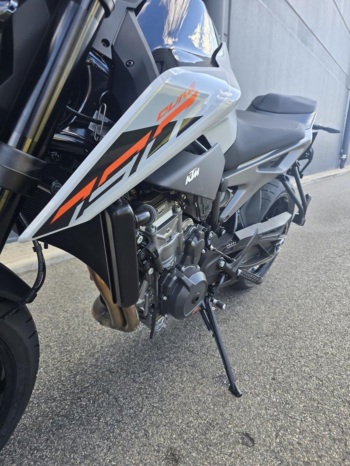 2024 KTM 790 Duke Duke Grey