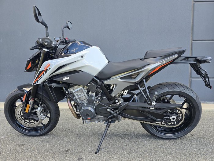2024 KTM 790 Duke Duke Grey