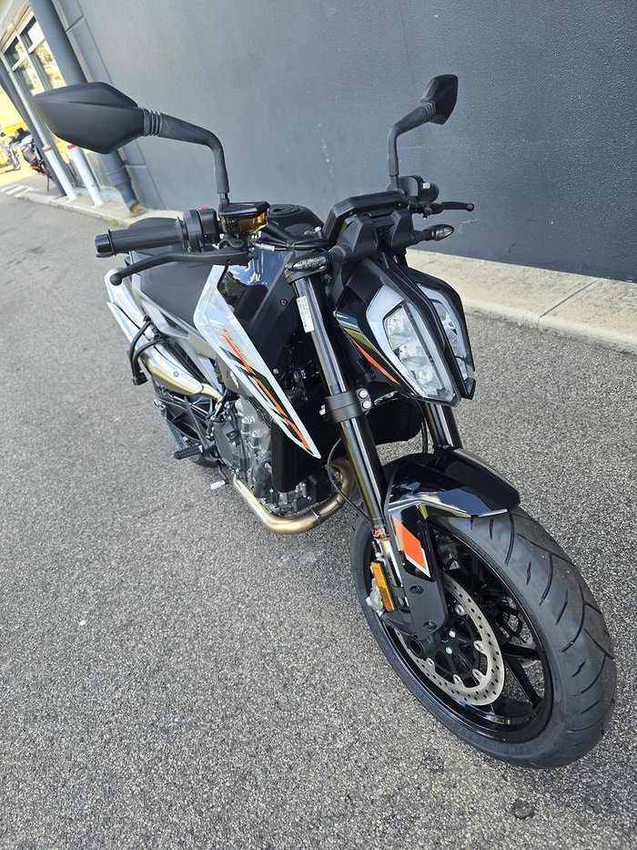 2024 KTM 790 Duke Duke Grey