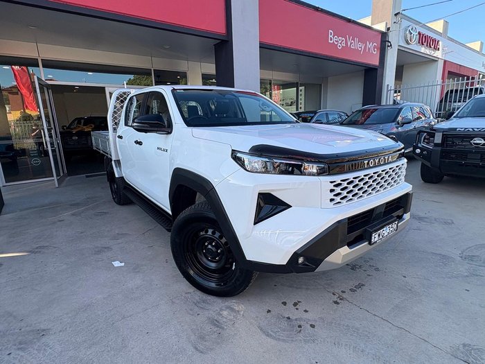 2025 Toyota Hilux SR 48V