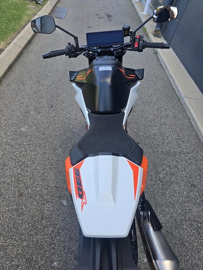 2026 KTM 990 Duke R Duke Black