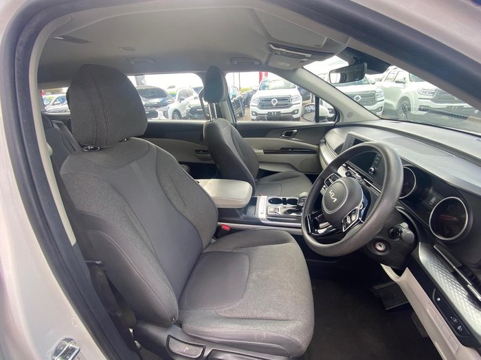 2023 Kia Carnival S
