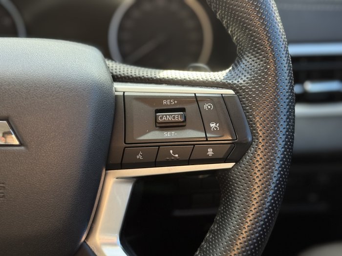 2022 Mitsubishi Outlander LS