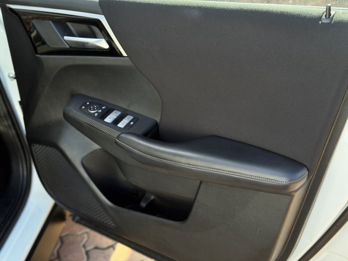 2022 Mitsubishi Outlander LS