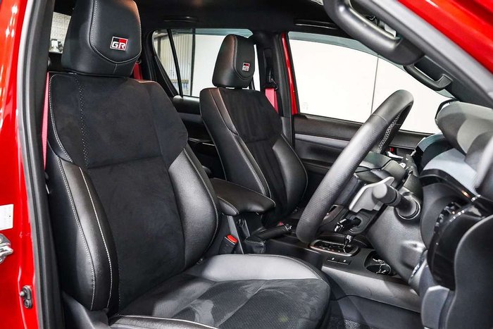 2025 Toyota Hilux GR Sport