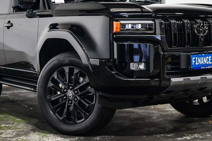 2025 Toyota Landcruiser Prado VX
