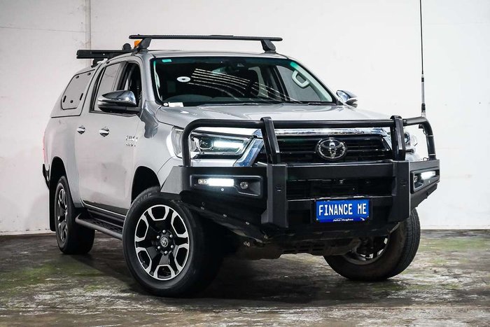 2022 Toyota Hilux SR5
