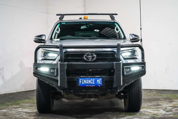 2022 Toyota Hilux SR5