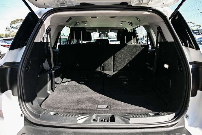 2024 Ford Everest Ambiente