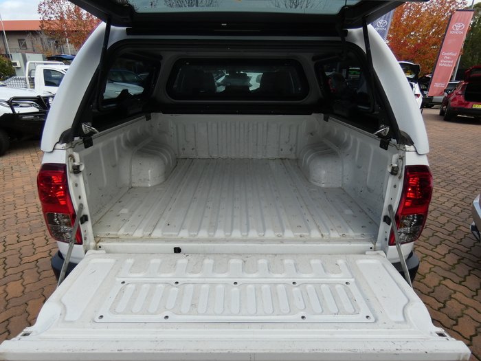 2021 Toyota Hilux SR