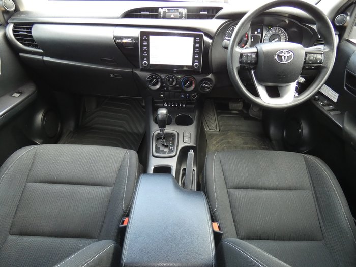 2021 Toyota Hilux SR