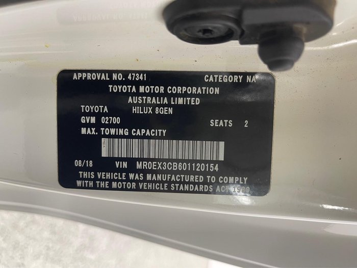 2018 Toyota Hilux Workmate TGN121R 4x2 Glacier White