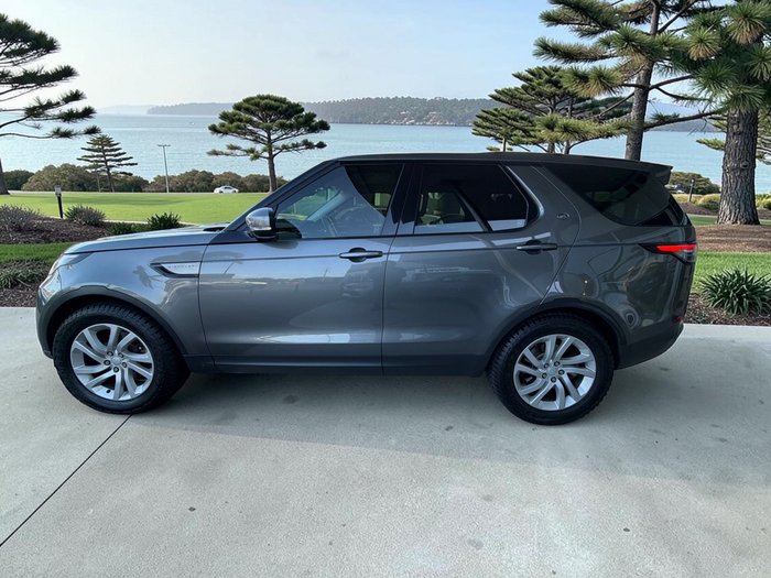 2017 Land Rover Discovery SE