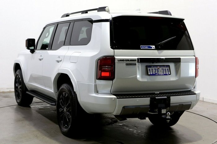 2025 Toyota Landcruiser Prado VX