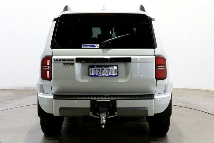 2025 Toyota Landcruiser Prado VX