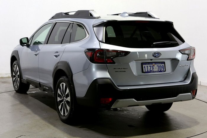 2025 Subaru Outback AWD Touring