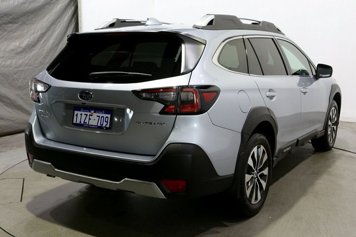 2025 Subaru Outback AWD Touring