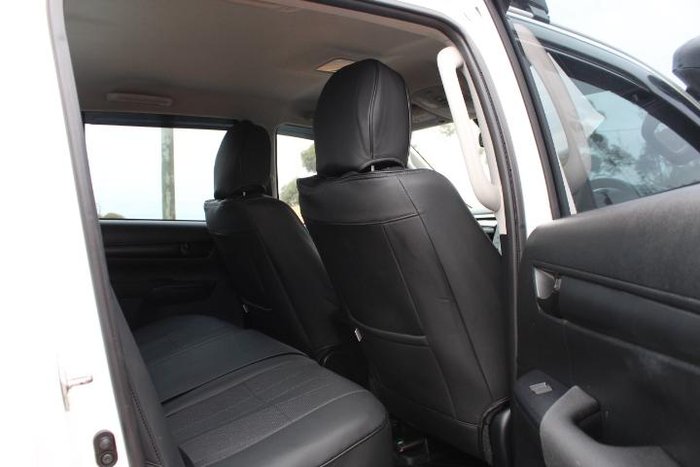 2022 Toyota Hilux SR