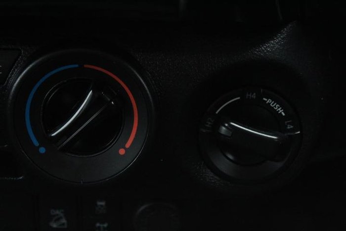 2022 Toyota Hilux SR