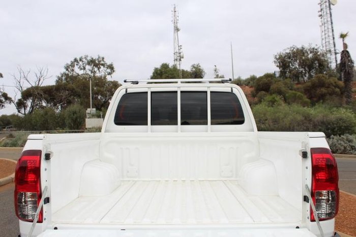 2022 Toyota Hilux SR