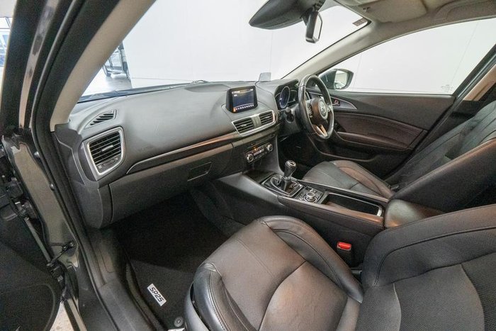 2016 Mazda 3 SP25 GT