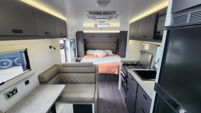2026 JB Caravans Dirt Road Xtreme 17'10 Cafe
