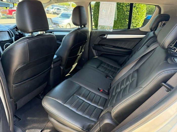2017 Isuzu MU-X LS-T