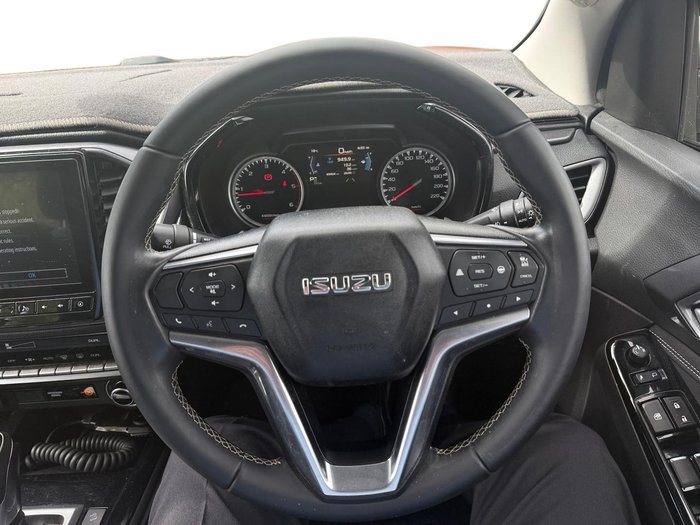 2022 Isuzu D-MAX LS-U