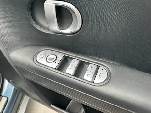 2023 Hyundai IONIQ 5 Essential