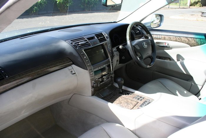 2007 Lexus LS 460
