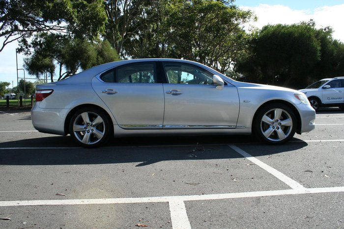 2007 Lexus LS 460