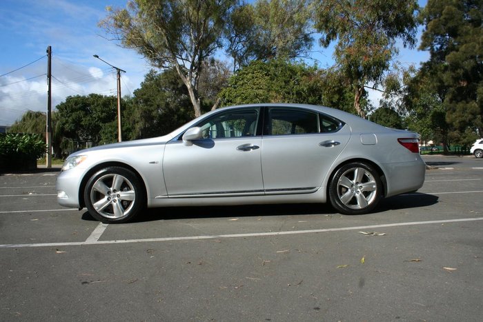2007 Lexus LS 460
