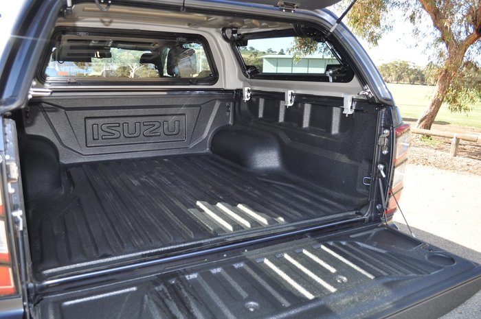 2024 Isuzu D-MAX LS-U