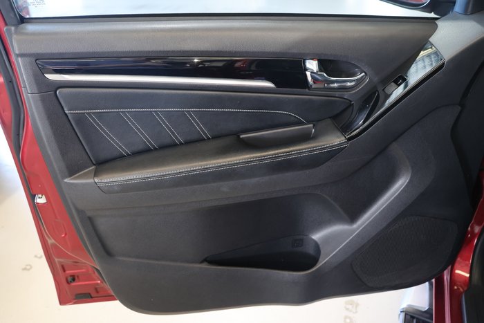 2020 Isuzu MU-X LS-T