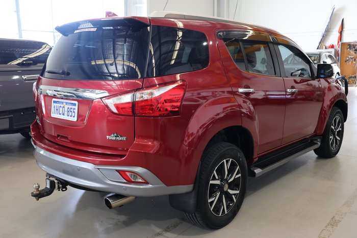 2020 Isuzu MU-X LS-T