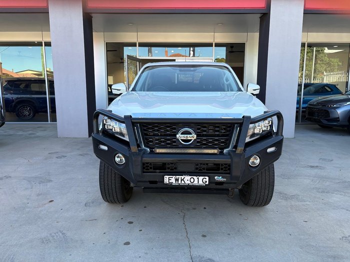 2022 Nissan Navara ST-X