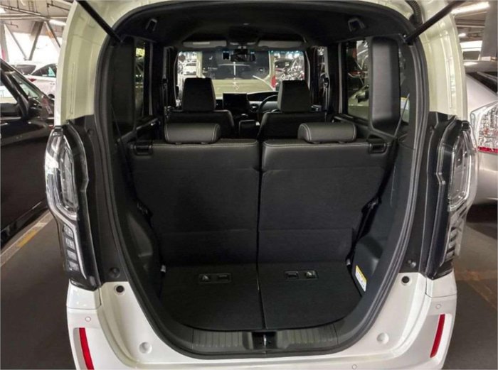 2021 Honda N-Box Custom Turbo