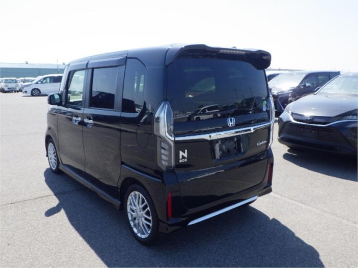 2021 Honda N-Box Custom Turbo