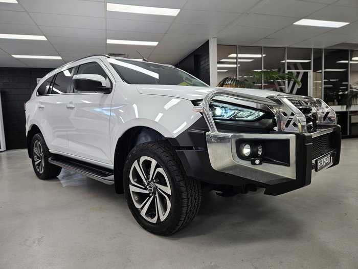 2022 Isuzu MU-X LS-T