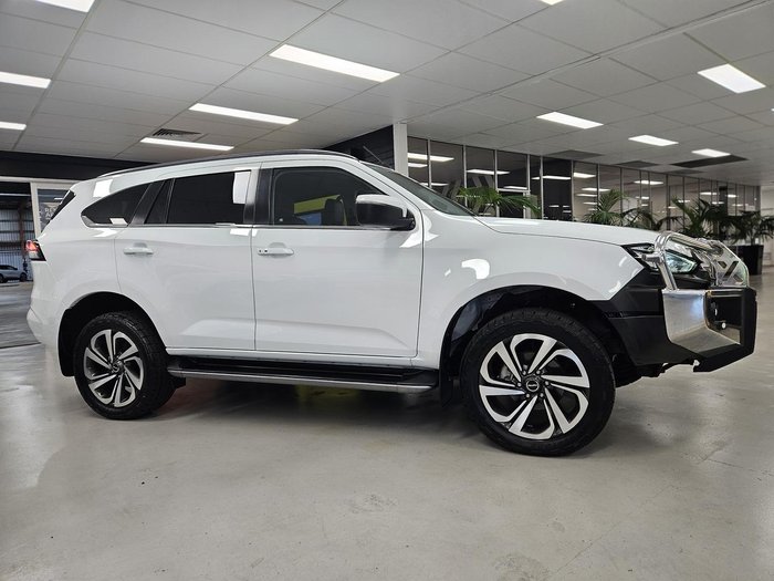 2022 Isuzu MU-X LS-T