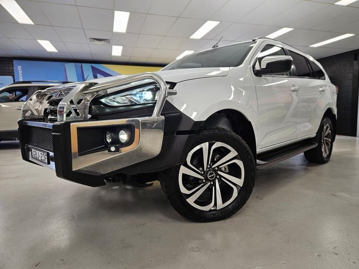 2022 Isuzu MU-X LS-T
