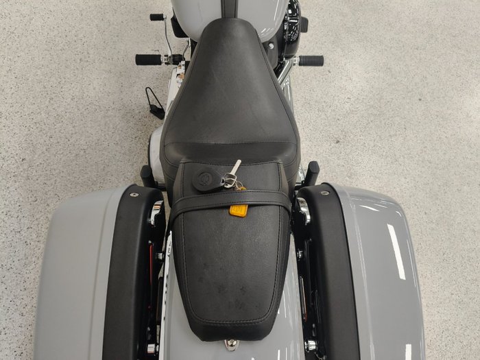 2024 Harley-davidson FLSB SPORT GLIDE (107) grey