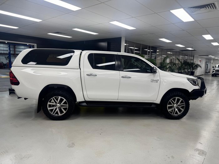 2019 Toyota Hilux SR5