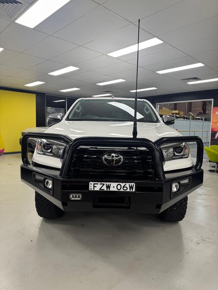 2019 Toyota Hilux SR5