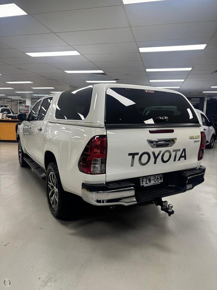 2019 Toyota Hilux SR5