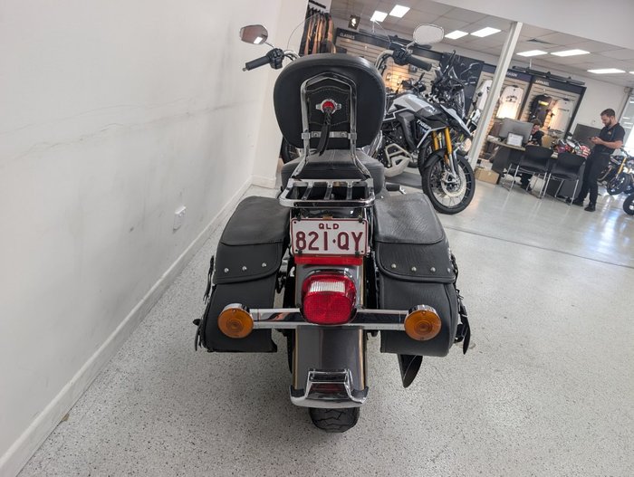 2016 Harley-davidson FLSTC HERITAGE SOFTAIL CLASSIC silver