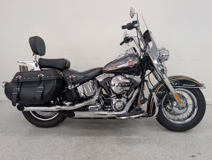 2016 Harley-davidson FLSTC HERITAGE SOFTAIL CLASSIC silver