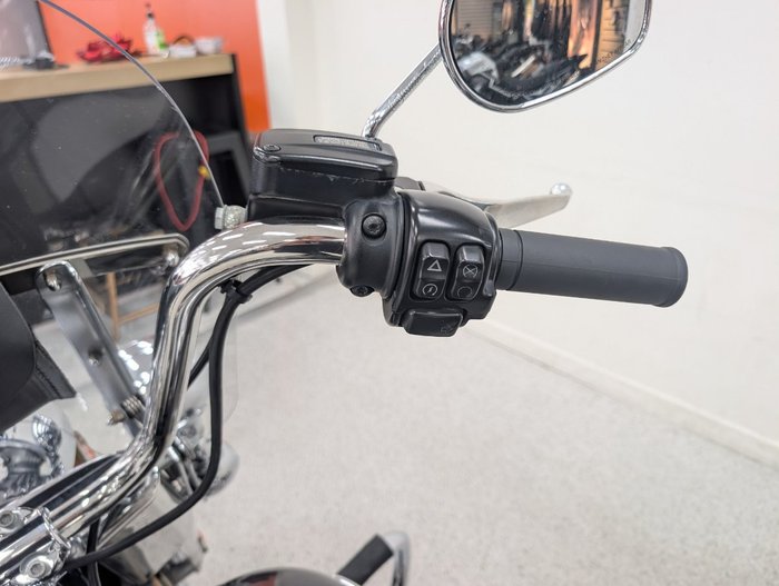 2016 Harley-davidson FLSTC HERITAGE SOFTAIL CLASSIC silver