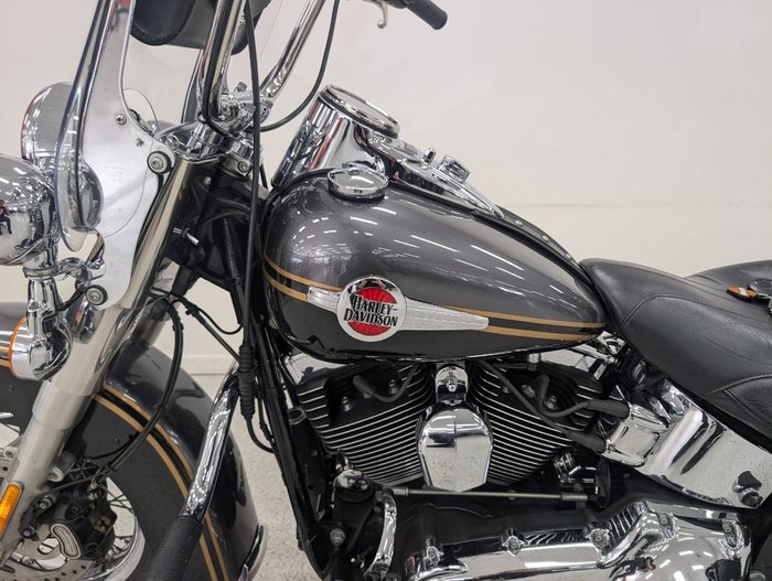 2016 Harley-davidson FLSTC HERITAGE SOFTAIL CLASSIC silver