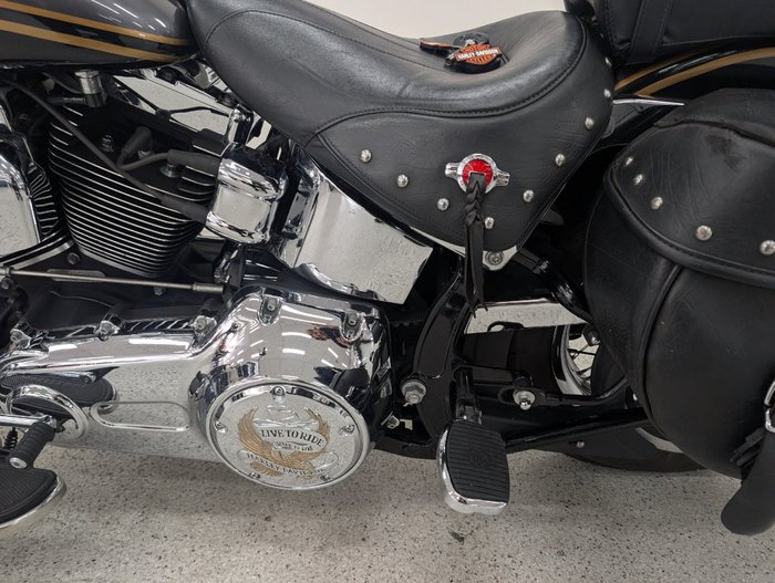 2016 Harley-davidson FLSTC HERITAGE SOFTAIL CLASSIC silver